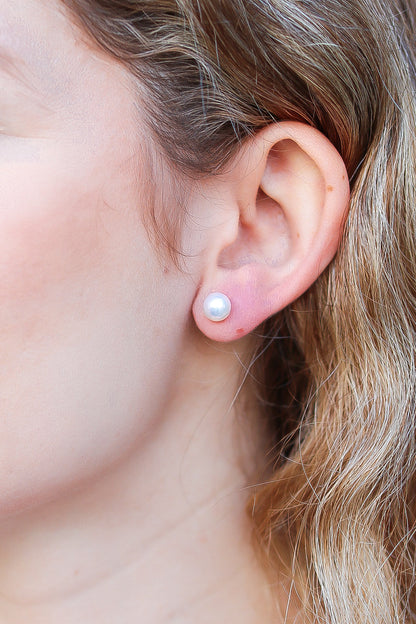 Fashion Pearl Stud Earrings