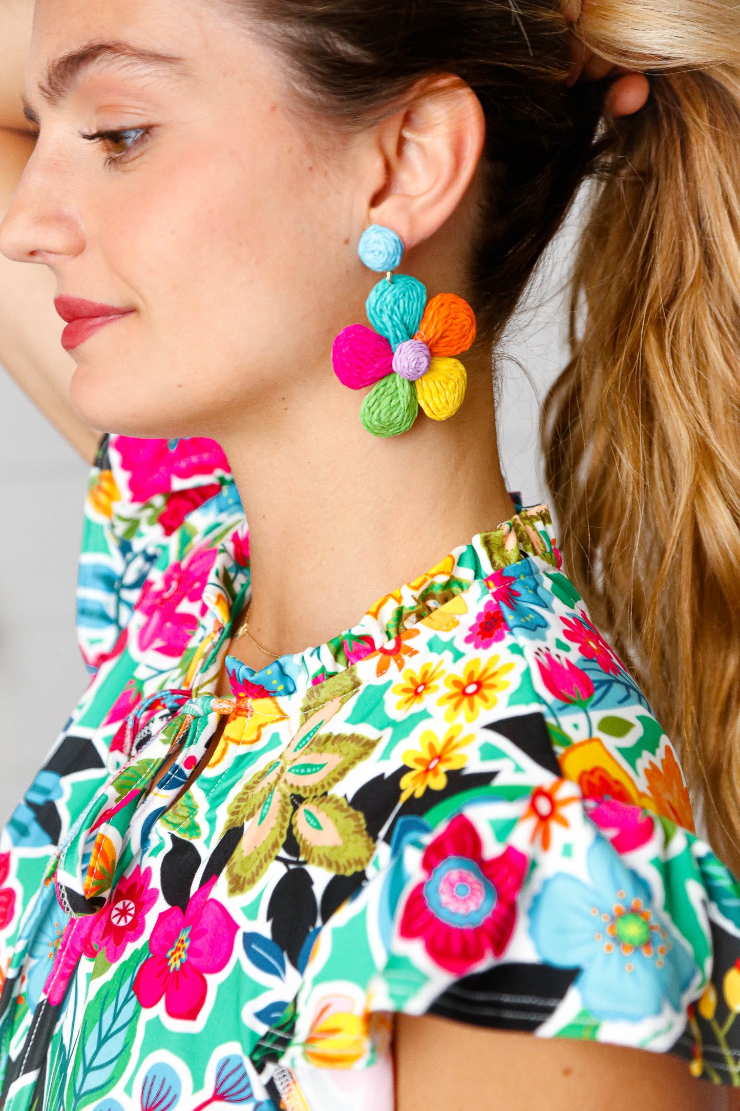 Multicolor Handwoven Straw Flower Dangle Earrings