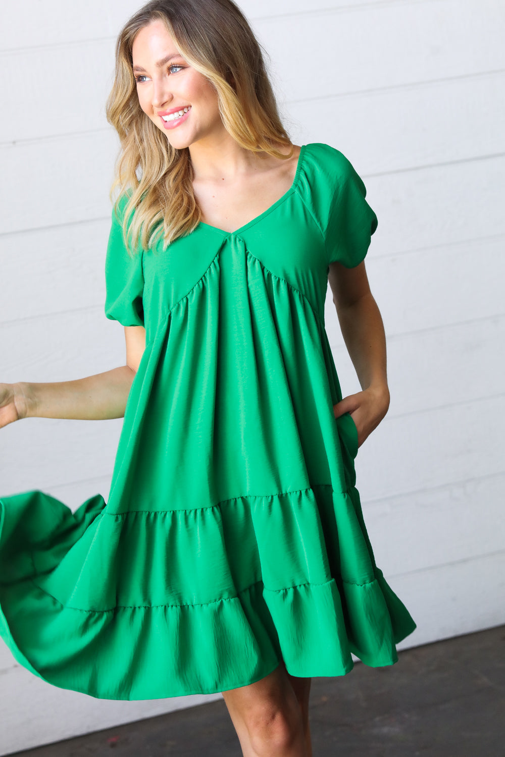 Kelly Green Sweetheart Tiered Crinkle Dress